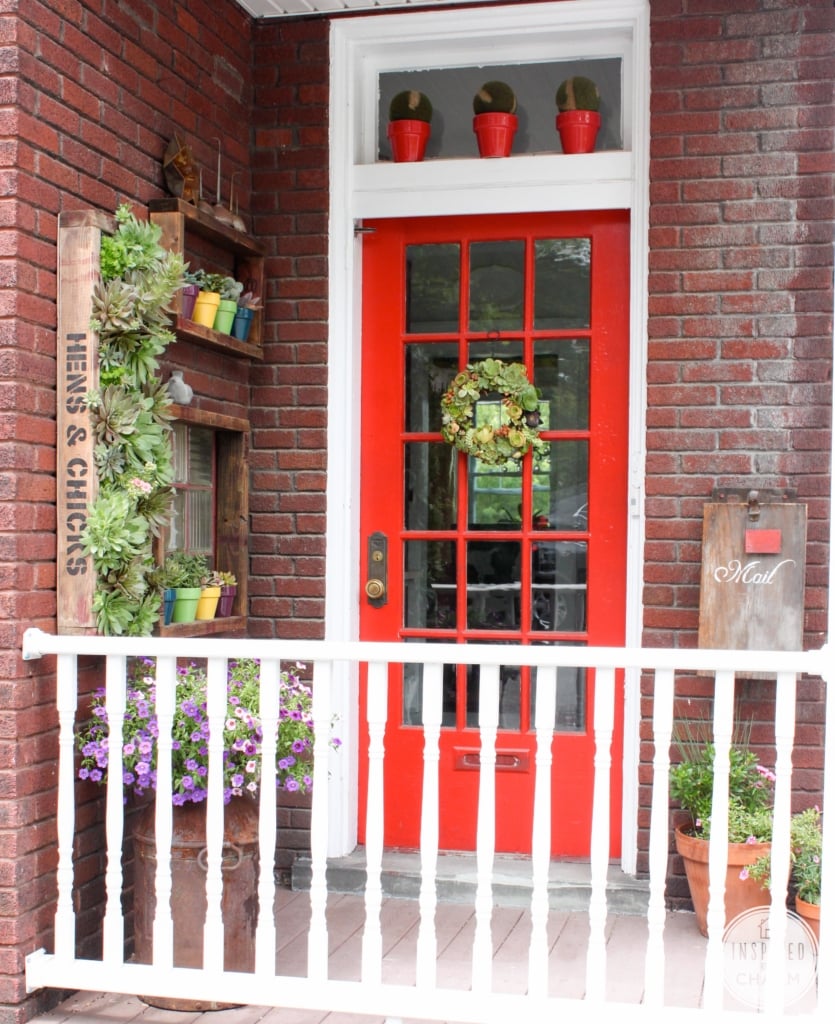 Hens and Chicks Wall Planter via Inspired by Charm
