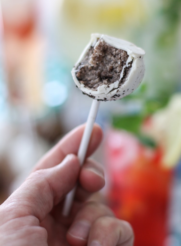 Cookies & Cream Cake Pops dipped in White and Topped with crushed OREO® Cookies from Shari's Berries
